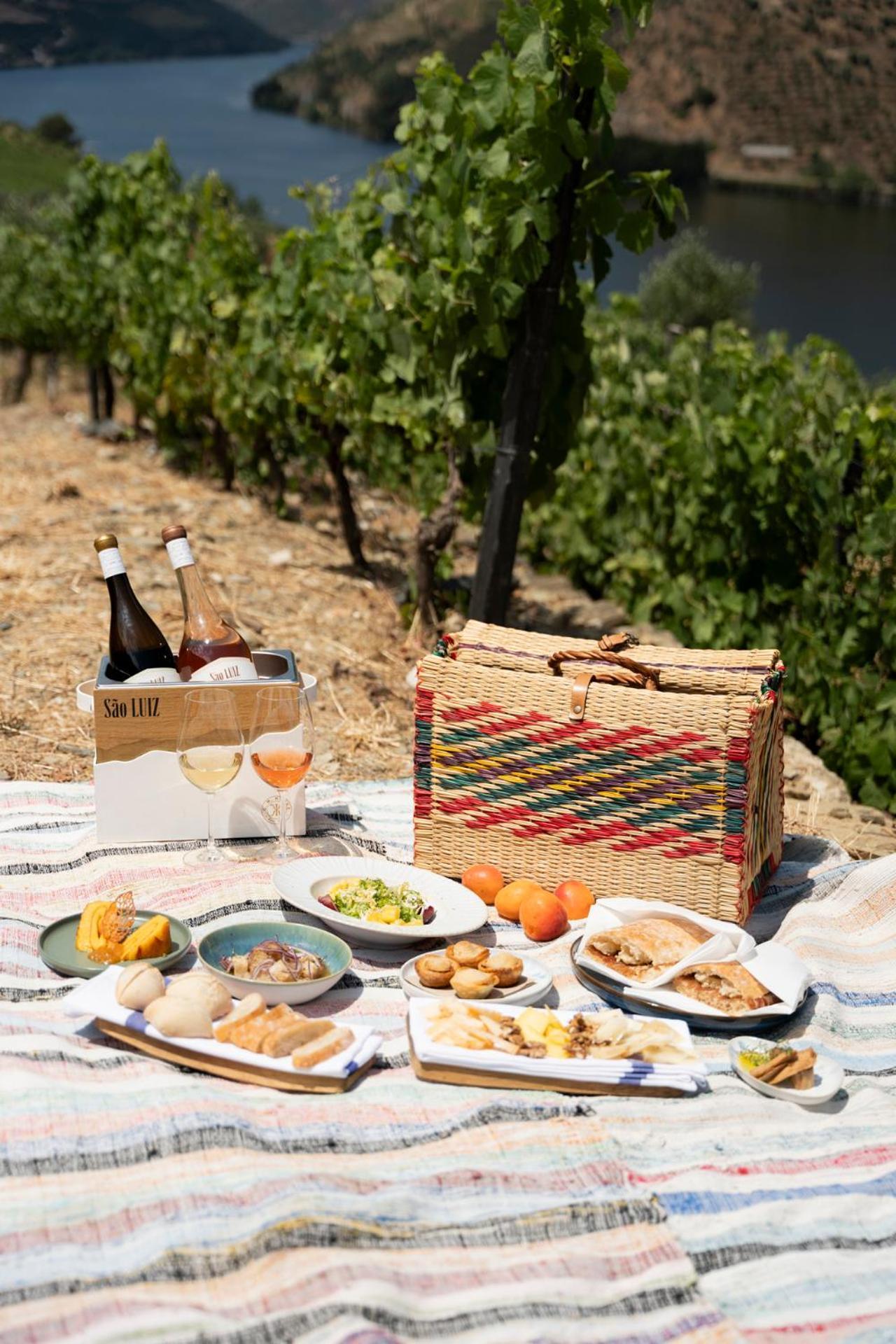 Quinta Sao Luiz The Vine House Douro Guest House Tabuaço Eksteriør bilde